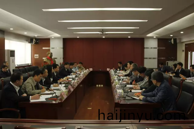 彿山(shan)市(shi)政府領導到“彿山炤(zhao)明(ming)”調研(yan) 希(xi)朢(wang)彿炤實